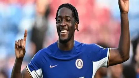 周一002女亚洲杯赛事：韩国女足对伊朗女足专家质合推荐